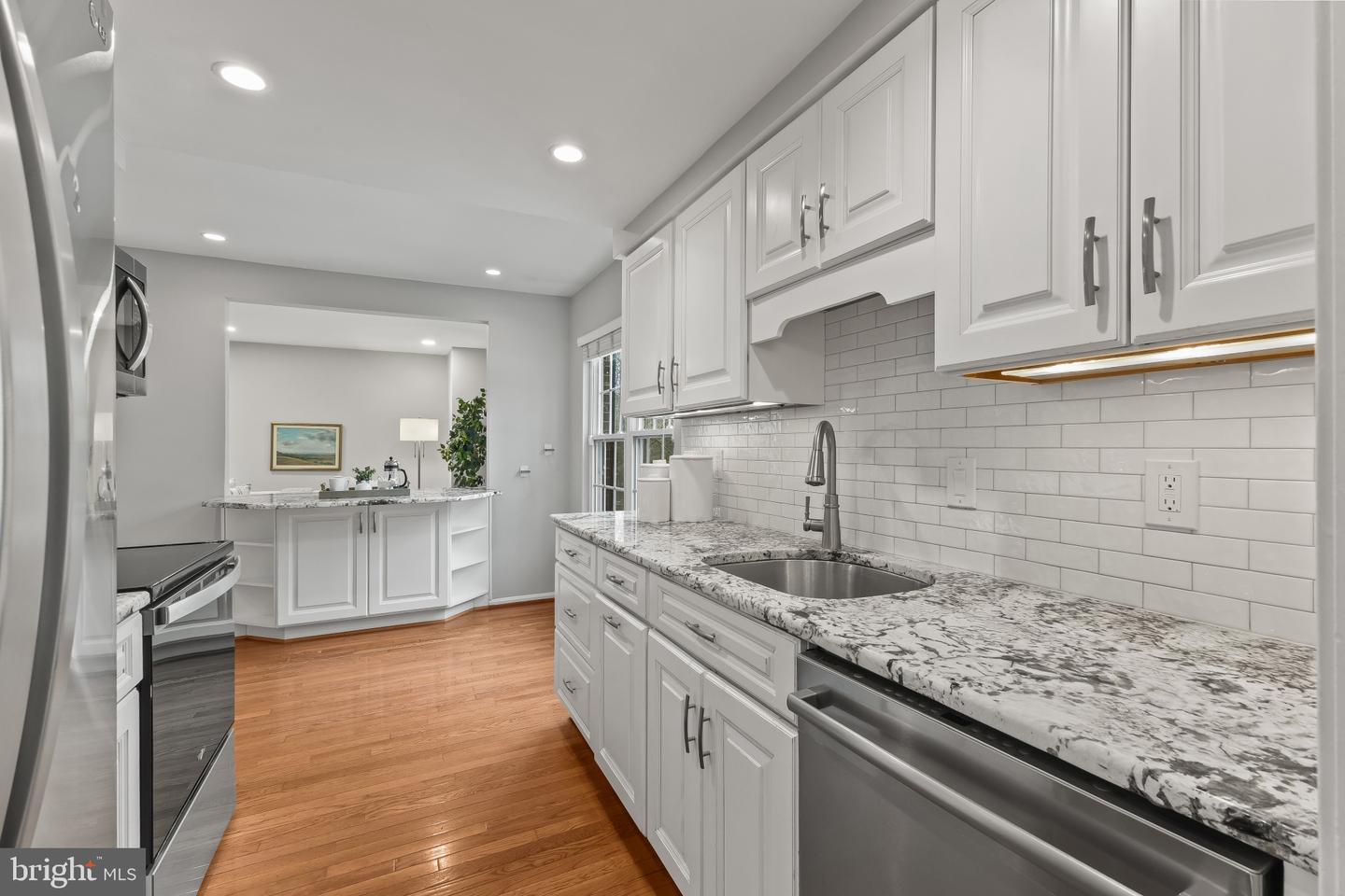 5759 HERITAGE HILL DR, ALEXANDRIA, Virginia 22310, 3 Bedrooms Bedrooms, ,2 BathroomsBathrooms,Residential,For sale,5759 HERITAGE HILL DR,VAFX2291130 MLS # VAFX2291130