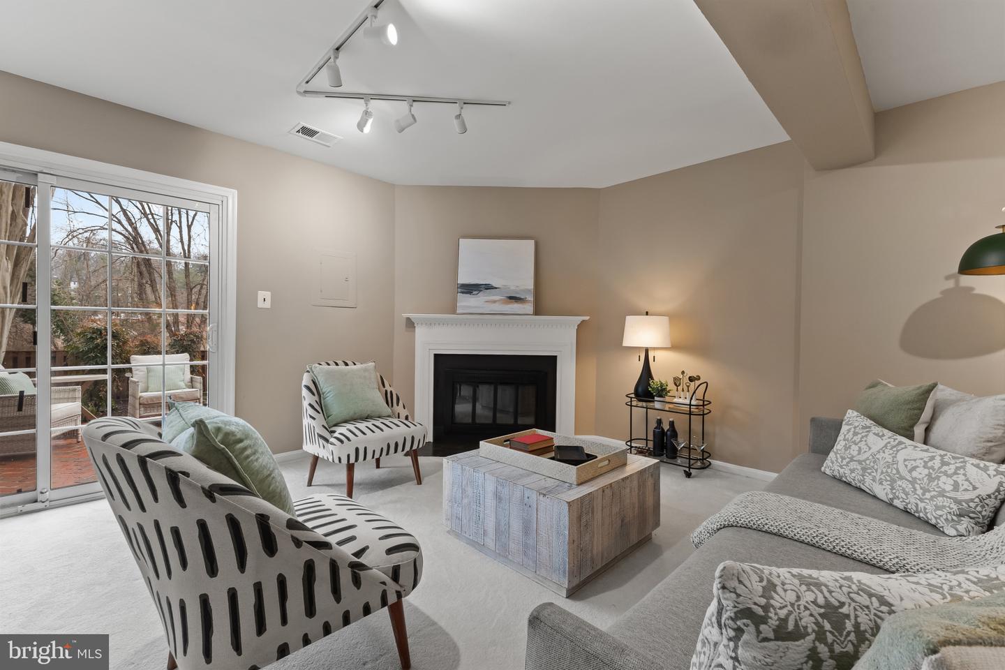 5759 HERITAGE HILL DR, ALEXANDRIA, Virginia 22310, 3 Bedrooms Bedrooms, ,2 BathroomsBathrooms,Residential,For sale,5759 HERITAGE HILL DR,VAFX2291130 MLS # VAFX2291130