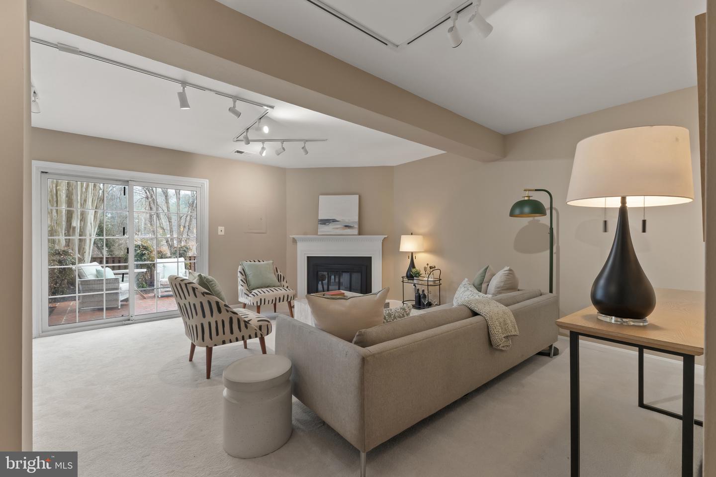 5759 HERITAGE HILL DR, ALEXANDRIA, Virginia 22310, 3 Bedrooms Bedrooms, ,2 BathroomsBathrooms,Residential,For sale,5759 HERITAGE HILL DR,VAFX2291130 MLS # VAFX2291130