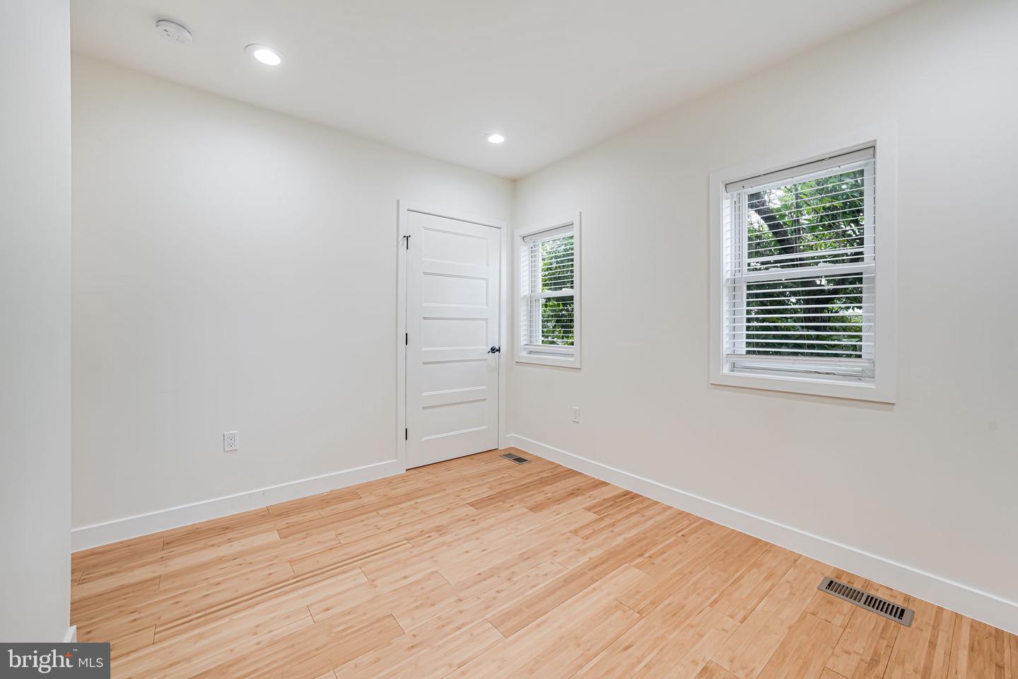 1621 LYMAN PL NE, WASHINGTON, District Of Columbia 20002, 3 Bedrooms Bedrooms, ,2 BathroomsBathrooms,Residential,For sale,1621 LYMAN PL NE,DCDC2246266 MLS # DCDC2246266