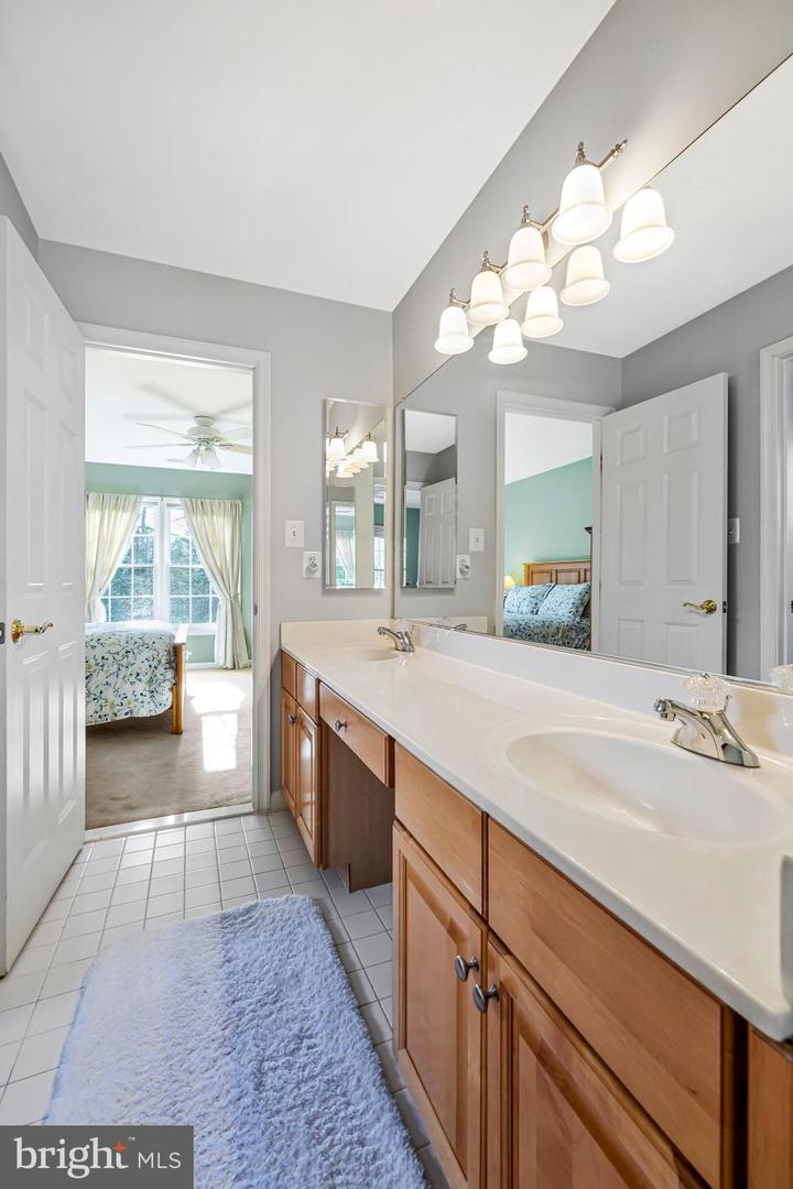 3303 LAUREN OAKS CT, OAK HILL, Virginia 20171, 4 Bedrooms Bedrooms, 20 Rooms Rooms,4 BathroomsBathrooms,Residential,For sale,3303 LAUREN OAKS CT,VAFX2291186 MLS # VAFX2291186