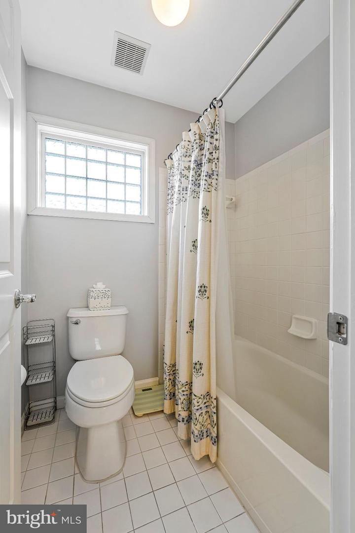 3303 LAUREN OAKS CT, OAK HILL, Virginia 20171, 4 Bedrooms Bedrooms, 20 Rooms Rooms,4 BathroomsBathrooms,Residential,For sale,3303 LAUREN OAKS CT,VAFX2291186 MLS # VAFX2291186