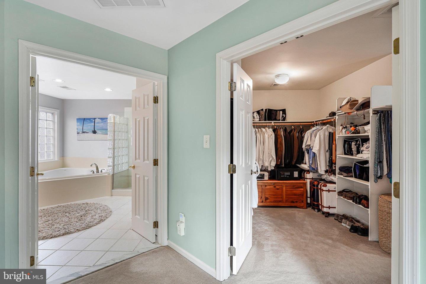 3303 LAUREN OAKS CT, OAK HILL, Virginia 20171, 4 Bedrooms Bedrooms, 20 Rooms Rooms,4 BathroomsBathrooms,Residential,For sale,3303 LAUREN OAKS CT,VAFX2291186 MLS # VAFX2291186