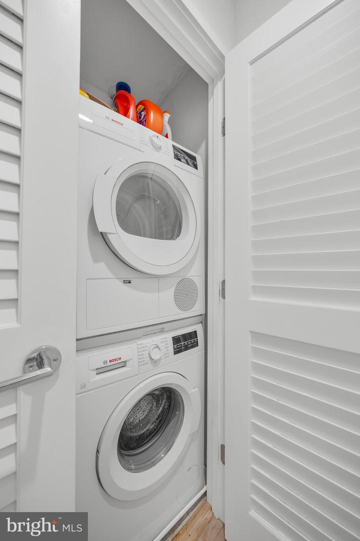 731 FAIRMONT ST NW #2, WASHINGTON, District Of Columbia 20001, 3 Bedrooms Bedrooms, 5 Rooms Rooms,3 BathroomsBathrooms,Residential,For sale,731 FAIRMONT ST NW #2,DCDC2246328 MLS # DCDC2246328