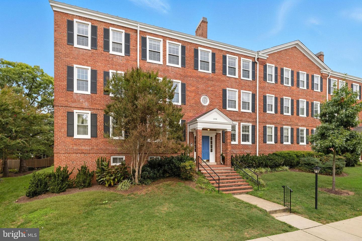2856 S BUCHANAN ST #B1, ARLINGTON, Virginia 22206, 2 Bedrooms Bedrooms, 7 Rooms Rooms,1 BathroomBathrooms,Residential,For sale,2856 S BUCHANAN ST #B1,VAAR2068942 MLS # VAAR2068942