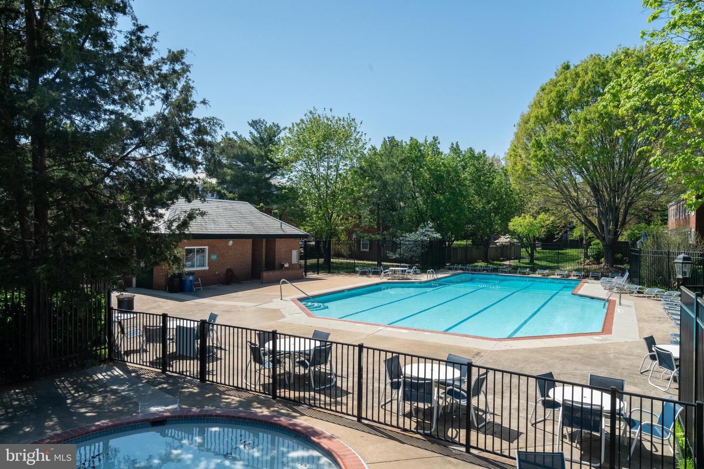 2856 S BUCHANAN ST #B1, ARLINGTON, Virginia 22206, 2 Bedrooms Bedrooms, 7 Rooms Rooms,1 BathroomBathrooms,Residential,For sale,2856 S BUCHANAN ST #B1,VAAR2068942 MLS # VAAR2068942