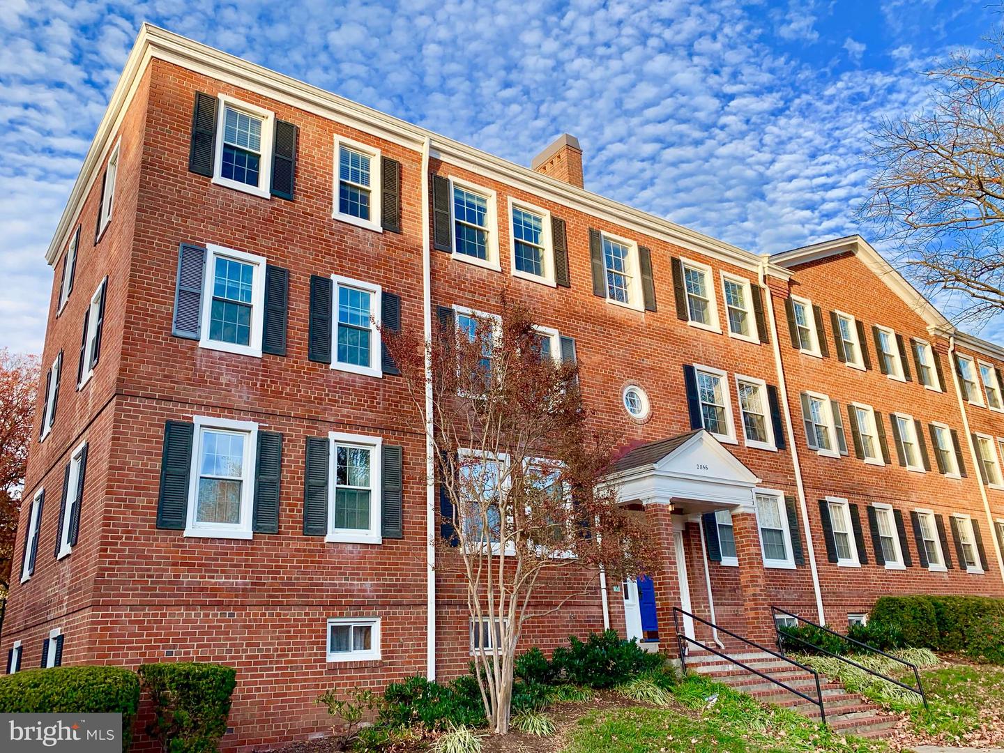 2856 S BUCHANAN ST #B1, ARLINGTON, Virginia 22206, 2 Bedrooms Bedrooms, 7 Rooms Rooms,1 BathroomBathrooms,Residential,For sale,2856 S BUCHANAN ST #B1,VAAR2068942 MLS # VAAR2068942