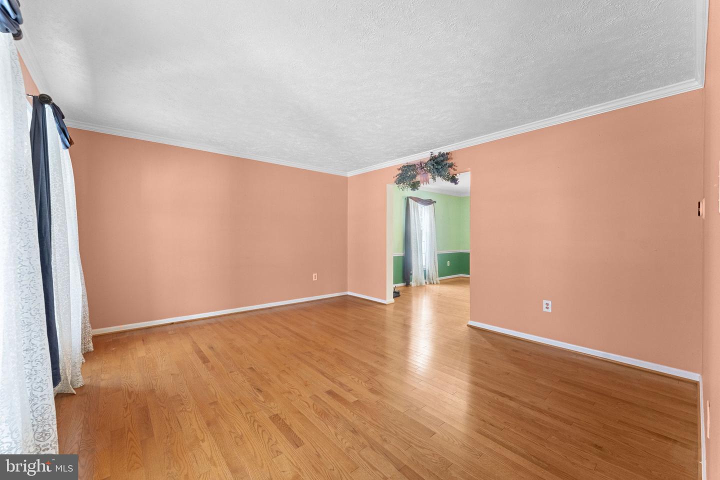 5504 TEAK CT, ALEXANDRIA, Virginia 22309, 4 Bedrooms Bedrooms, ,3 BathroomsBathrooms,Residential,For sale,5504 TEAK CT,VAFX2291242 MLS # VAFX2291242