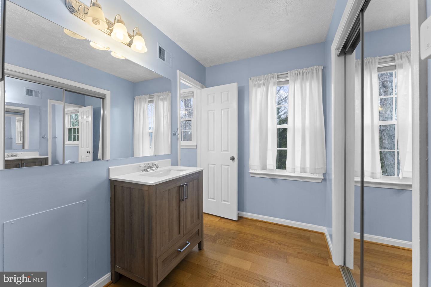 5504 TEAK CT, ALEXANDRIA, Virginia 22309, 4 Bedrooms Bedrooms, ,3 BathroomsBathrooms,Residential,For sale,5504 TEAK CT,VAFX2291242 MLS # VAFX2291242