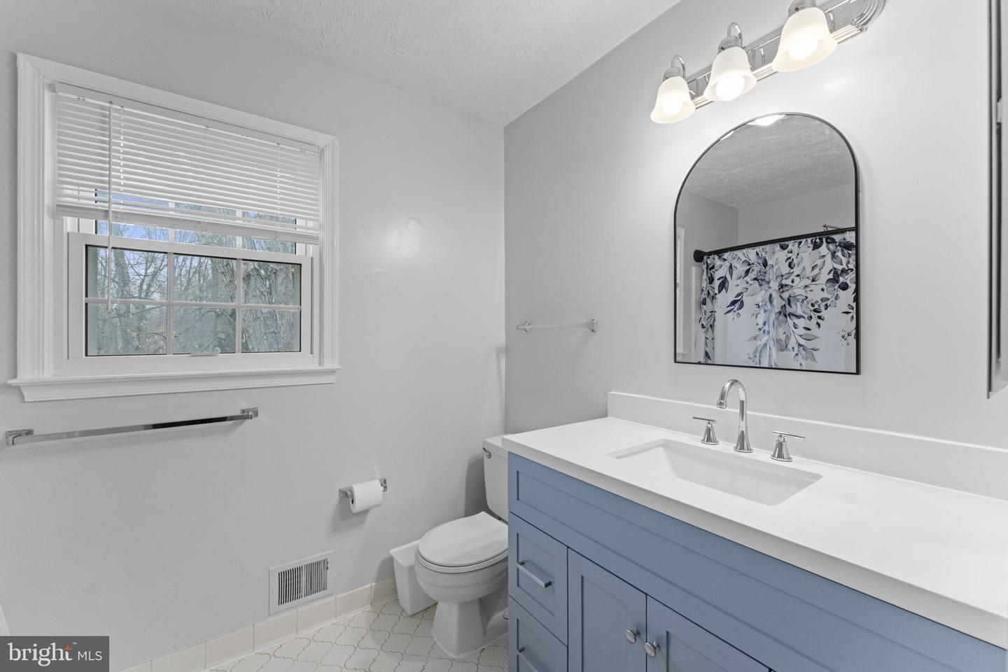 5504 TEAK CT, ALEXANDRIA, Virginia 22309, 4 Bedrooms Bedrooms, ,3 BathroomsBathrooms,Residential,For sale,5504 TEAK CT,VAFX2291242 MLS # VAFX2291242