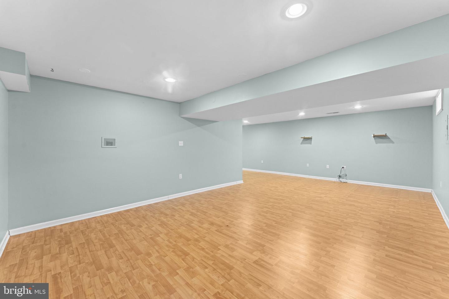 5504 TEAK CT, ALEXANDRIA, Virginia 22309, 4 Bedrooms Bedrooms, ,3 BathroomsBathrooms,Residential,For sale,5504 TEAK CT,VAFX2291242 MLS # VAFX2291242