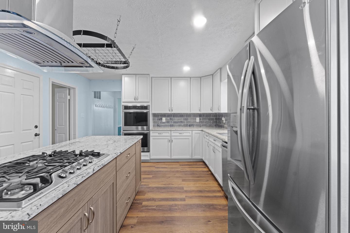 5504 TEAK CT, ALEXANDRIA, Virginia 22309, 4 Bedrooms Bedrooms, ,3 BathroomsBathrooms,Residential,For sale,5504 TEAK CT,VAFX2291242 MLS # VAFX2291242