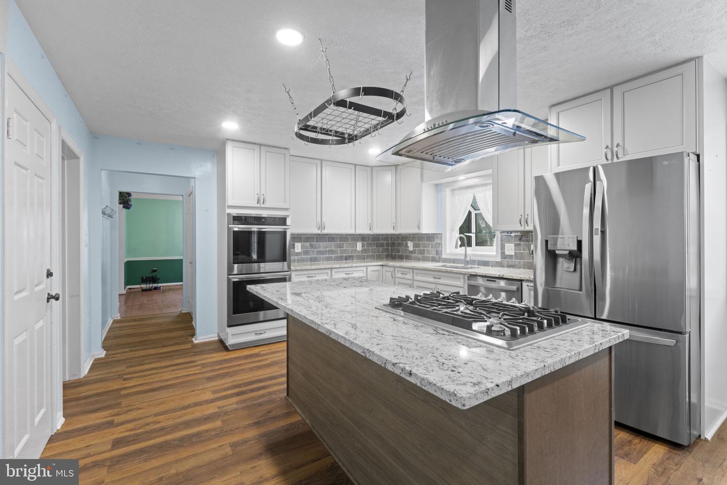 5504 TEAK CT, ALEXANDRIA, Virginia 22309, 4 Bedrooms Bedrooms, ,3 BathroomsBathrooms,Residential,For sale,5504 TEAK CT,VAFX2291242 MLS # VAFX2291242