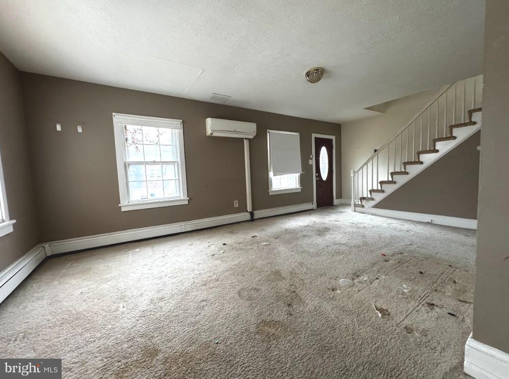 632 WATSON AVE, WINCHESTER, Virginia 22601, 3 Bedrooms Bedrooms, ,2 BathroomsBathrooms,Residential,For sale,632 WATSON AVE,VAWI2009994 MLS # VAWI2009994