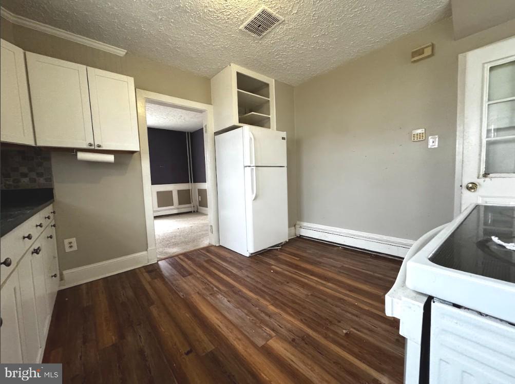 632 WATSON AVE, WINCHESTER, Virginia 22601, 3 Bedrooms Bedrooms, ,2 BathroomsBathrooms,Residential,For sale,632 WATSON AVE,VAWI2009994 MLS # VAWI2009994