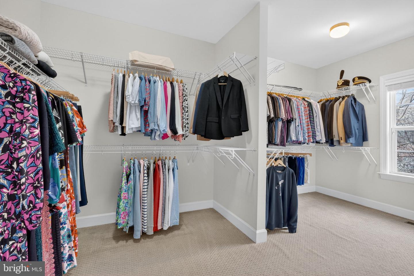 6628 JESSAMINE LN, ANNANDALE, Virginia 22003, 5 Bedrooms Bedrooms, ,4 BathroomsBathrooms,Residential,For sale,6628 JESSAMINE LN,VAFX2291304 MLS # VAFX2291304