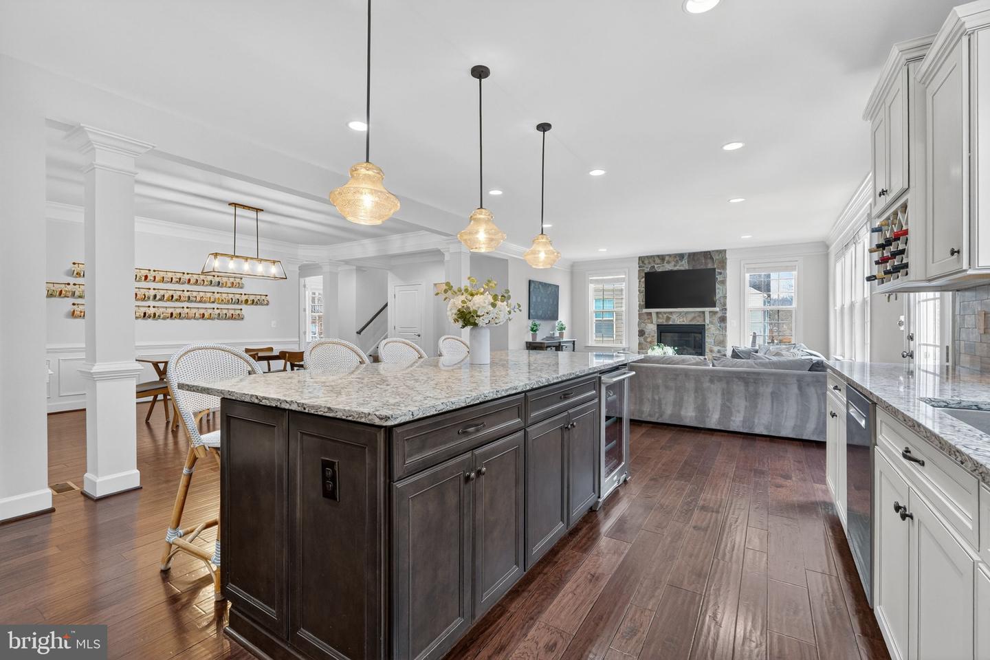 6628 JESSAMINE LN, ANNANDALE, Virginia 22003, 5 Bedrooms Bedrooms, ,4 BathroomsBathrooms,Residential,For sale,6628 JESSAMINE LN,VAFX2291304 MLS # VAFX2291304