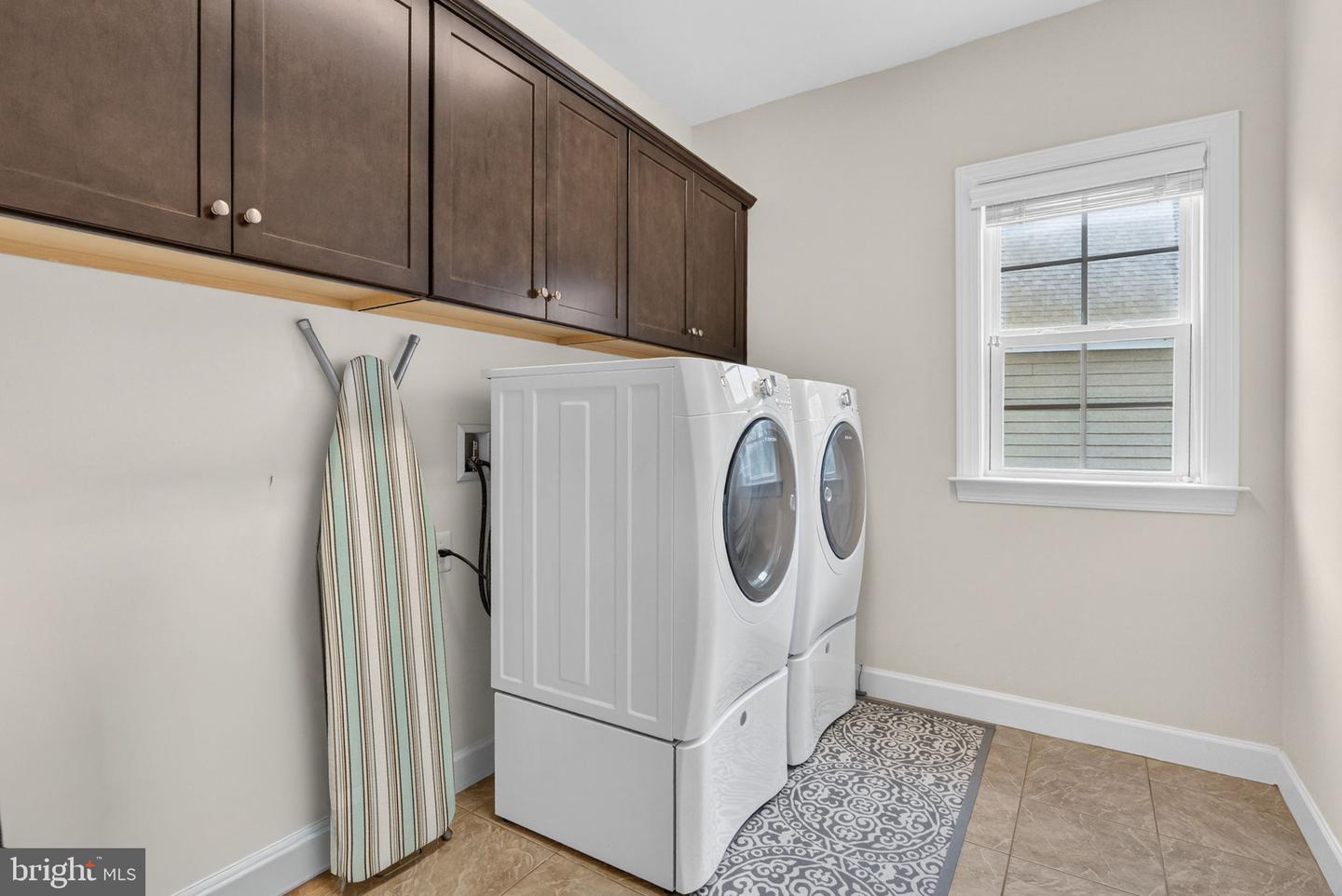 6628 JESSAMINE LN, ANNANDALE, Virginia 22003, 5 Bedrooms Bedrooms, ,4 BathroomsBathrooms,Residential,For sale,6628 JESSAMINE LN,VAFX2291304 MLS # VAFX2291304