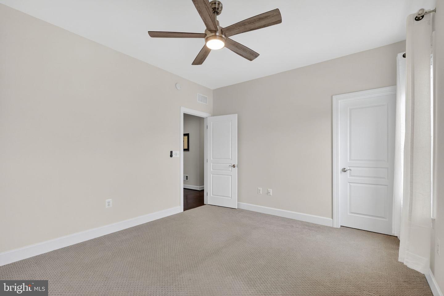 6628 JESSAMINE LN, ANNANDALE, Virginia 22003, 5 Bedrooms Bedrooms, ,4 BathroomsBathrooms,Residential,For sale,6628 JESSAMINE LN,VAFX2291304 MLS # VAFX2291304