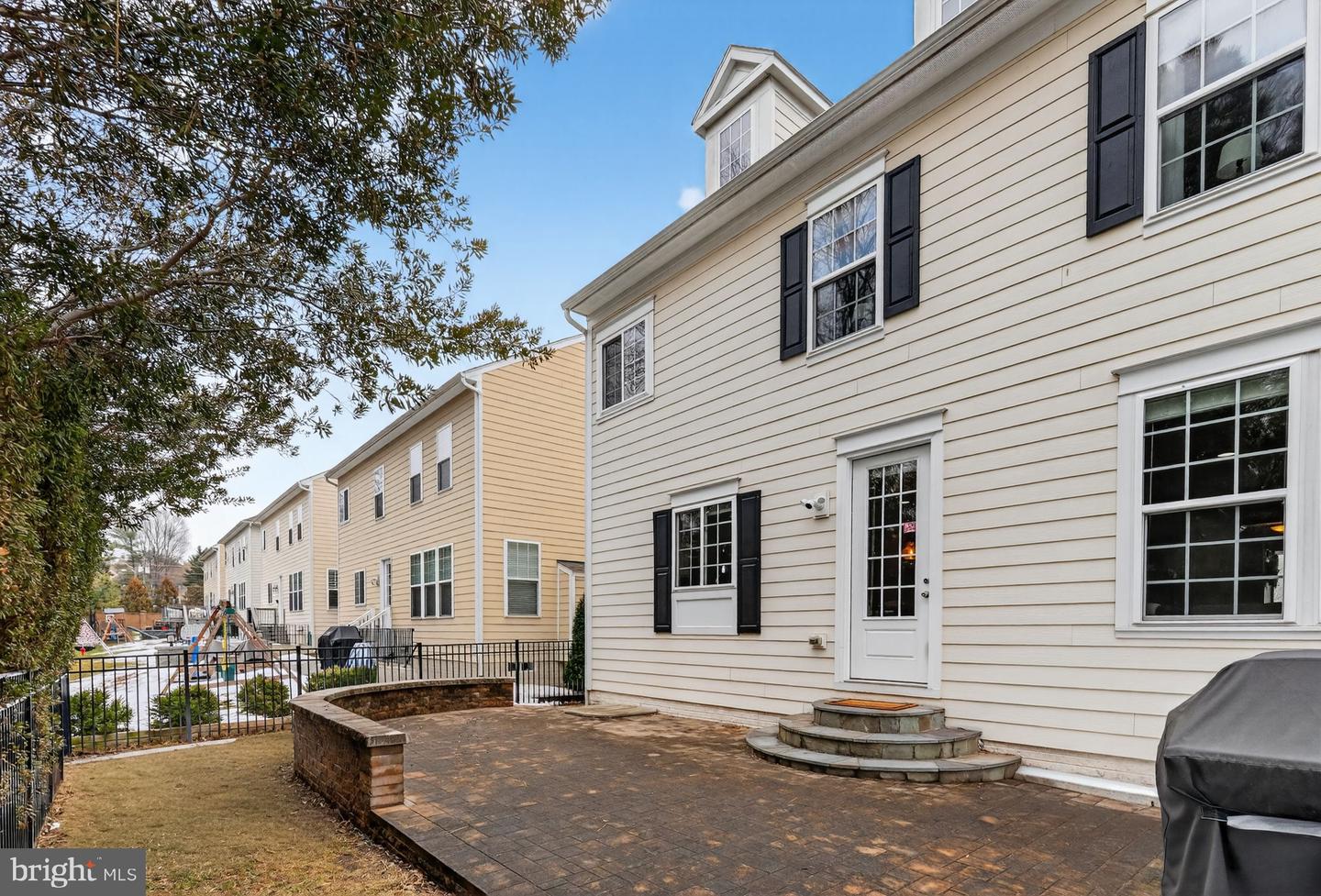 6628 JESSAMINE LN, ANNANDALE, Virginia 22003, 5 Bedrooms Bedrooms, ,4 BathroomsBathrooms,Residential,For sale,6628 JESSAMINE LN,VAFX2291304 MLS # VAFX2291304