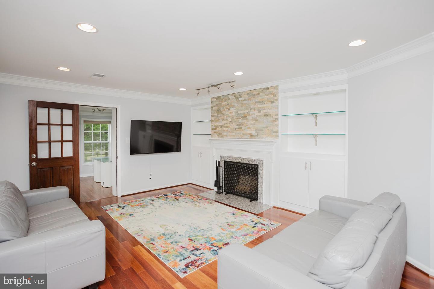 2177 CHAIN BRIDGE RD, VIENNA, Virginia 22182, 4 Bedrooms Bedrooms, ,3 BathroomsBathrooms,Residential,For sale,2177 CHAIN BRIDGE RD,VAFX2291316 MLS # VAFX2291316