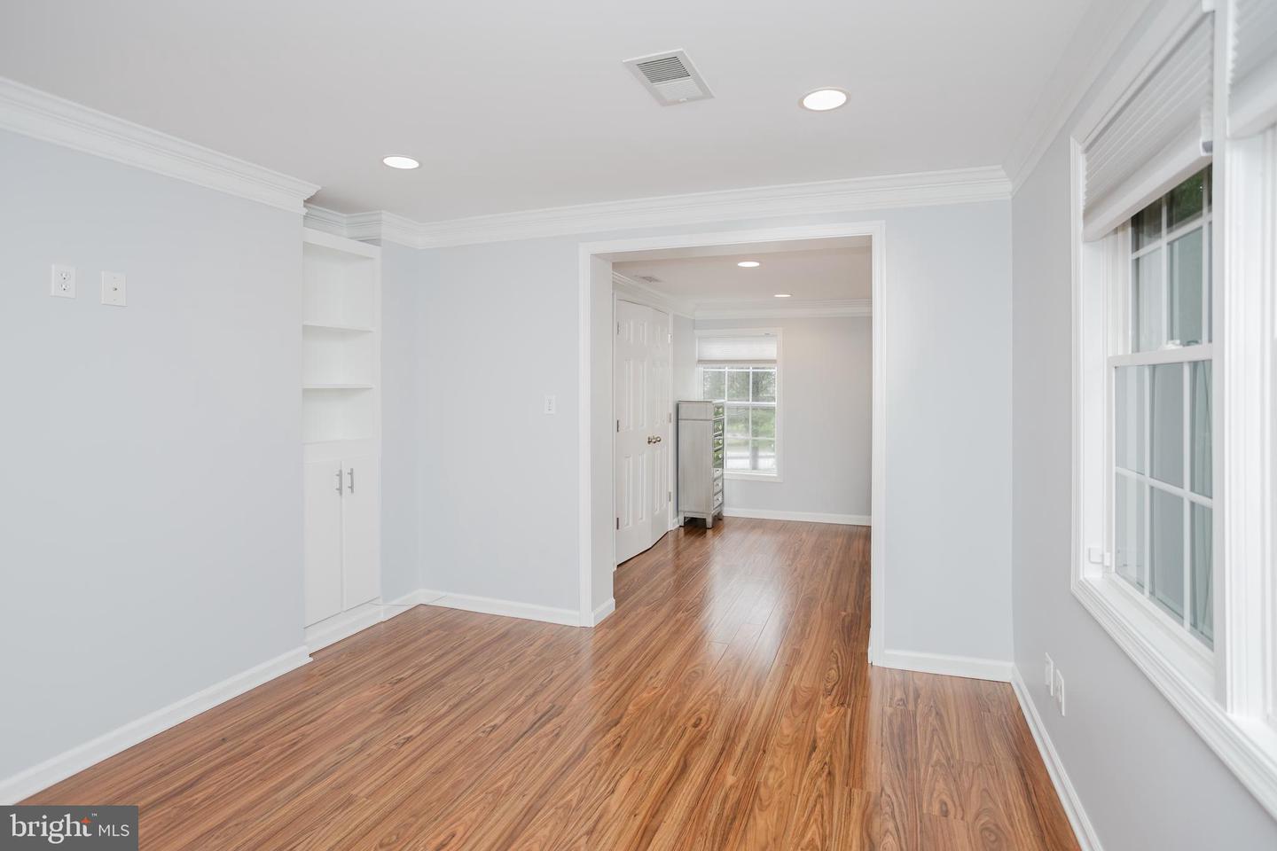 2177 CHAIN BRIDGE RD, VIENNA, Virginia 22182, 4 Bedrooms Bedrooms, ,3 BathroomsBathrooms,Residential,For sale,2177 CHAIN BRIDGE RD,VAFX2291316 MLS # VAFX2291316