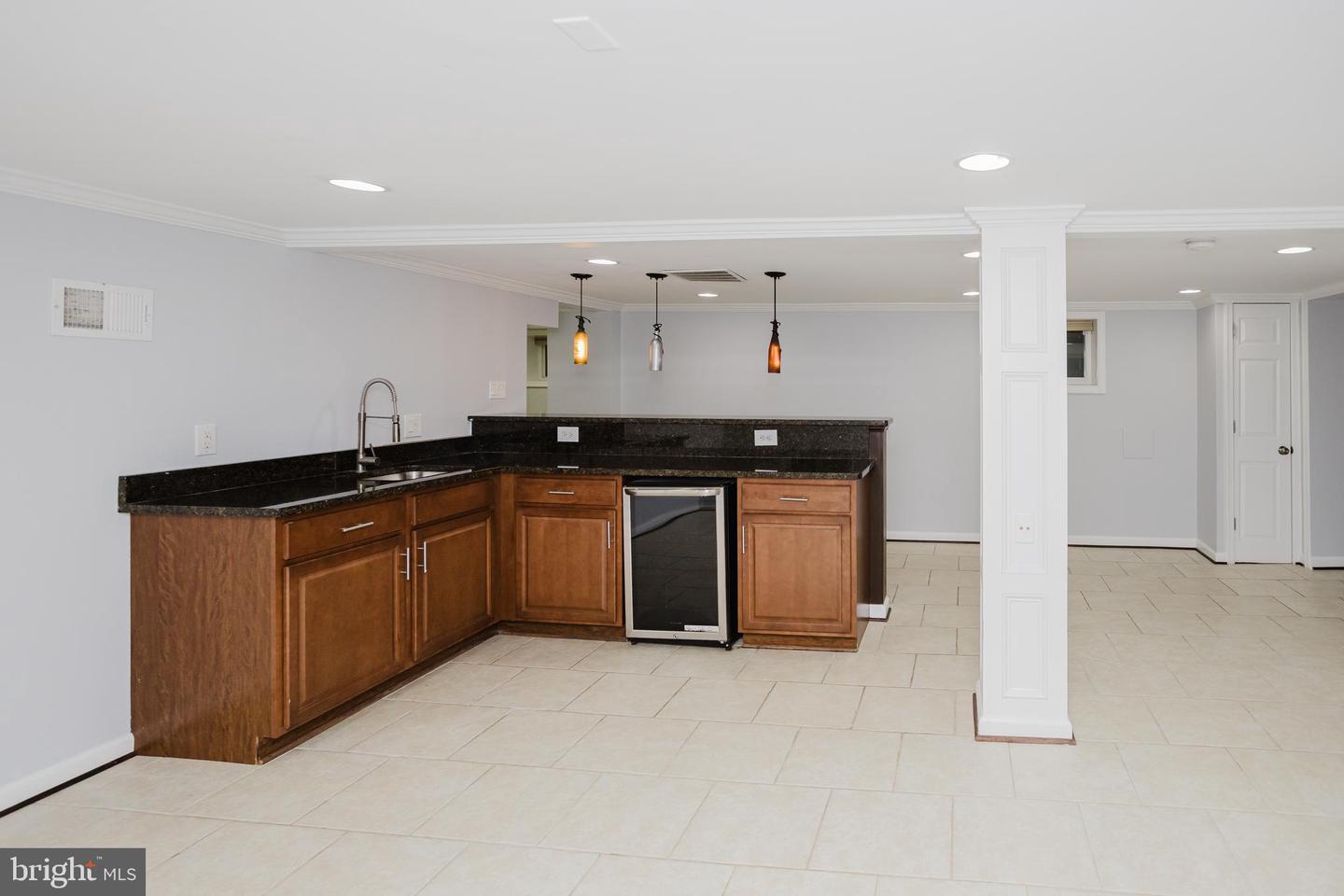 2177 CHAIN BRIDGE RD, VIENNA, Virginia 22182, 4 Bedrooms Bedrooms, ,3 BathroomsBathrooms,Residential,For sale,2177 CHAIN BRIDGE RD,VAFX2291316 MLS # VAFX2291316