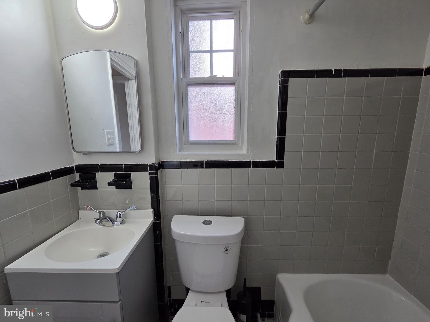 20 CHESAPEAKE ST SE #38, WASHINGTON, District Of Columbia 20032, 1 Bedroom Bedrooms, 2 Rooms Rooms,1 BathroomBathrooms,Residential,For sale,20 CHESAPEAKE ST SE #38,DCDC2246426 MLS # DCDC2246426