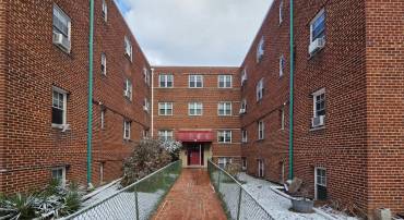 20 CHESAPEAKE ST SE #38, WASHINGTON, District Of Columbia 20032, 1 Bedroom Bedrooms, 2 Rooms Rooms,1 BathroomBathrooms,Residential,For sale,20 CHESAPEAKE ST SE #38,DCDC2246426 MLS # DCDC2246426