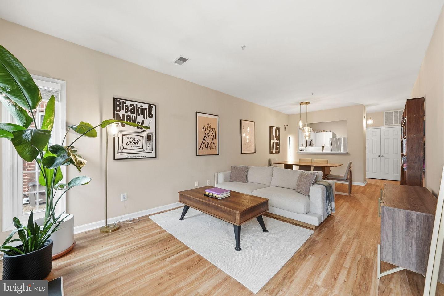 4656 LAWTON WAY, ALEXANDRIA, Virginia 22311, 1 Bedroom Bedrooms, 5 Rooms Rooms,1 BathroomBathrooms,Residential,For sale,4656 LAWTON WAY,VAAX2054228 MLS # VAAX2054228