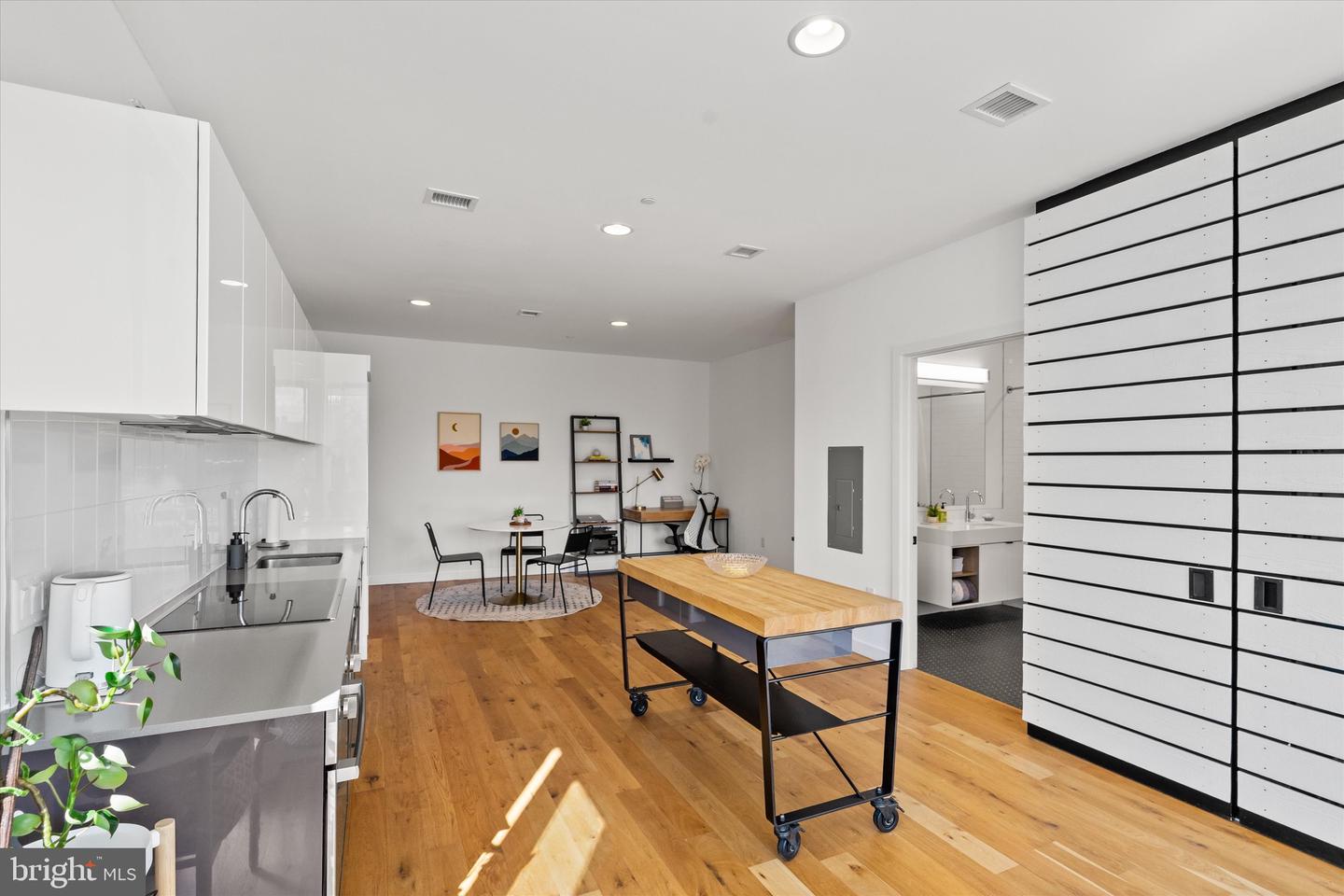 57 N ST NW #521, WASHINGTON, District Of Columbia 20001, 1 Bedroom Bedrooms, ,1 BathroomBathrooms,Residential,For sale,57 N ST NW #521,DCDC2246434 MLS # DCDC2246434