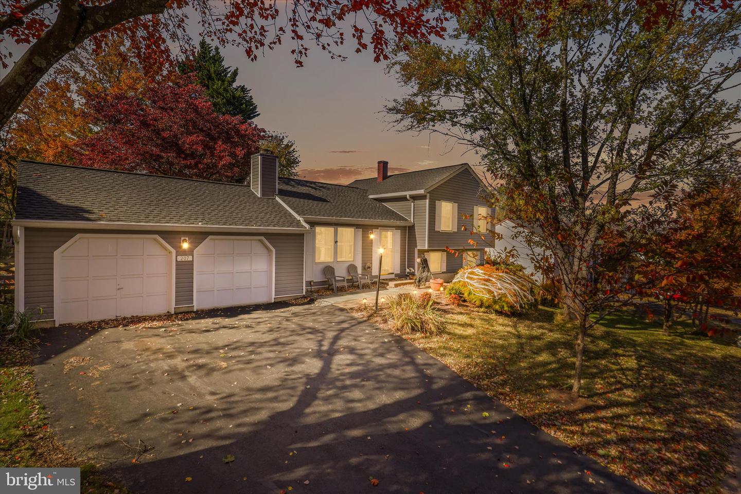 207 N LAURA ANNE DR, STERLING, Virginia 20164, 3 Bedrooms Bedrooms, ,3 BathroomsBathrooms,Residential,For sale,207 N LAURA ANNE DR,VALO2116026 MLS # VALO2116026