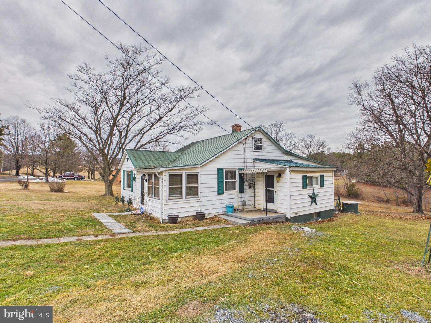 320 BETHEL GRANGE RD, WINCHESTER, Virginia 22603, 3 Bedrooms Bedrooms, 10 Rooms Rooms,1 BathroomBathrooms,Residential,For sale,320 BETHEL GRANGE RD,VAFV2039596 MLS # VAFV2039596