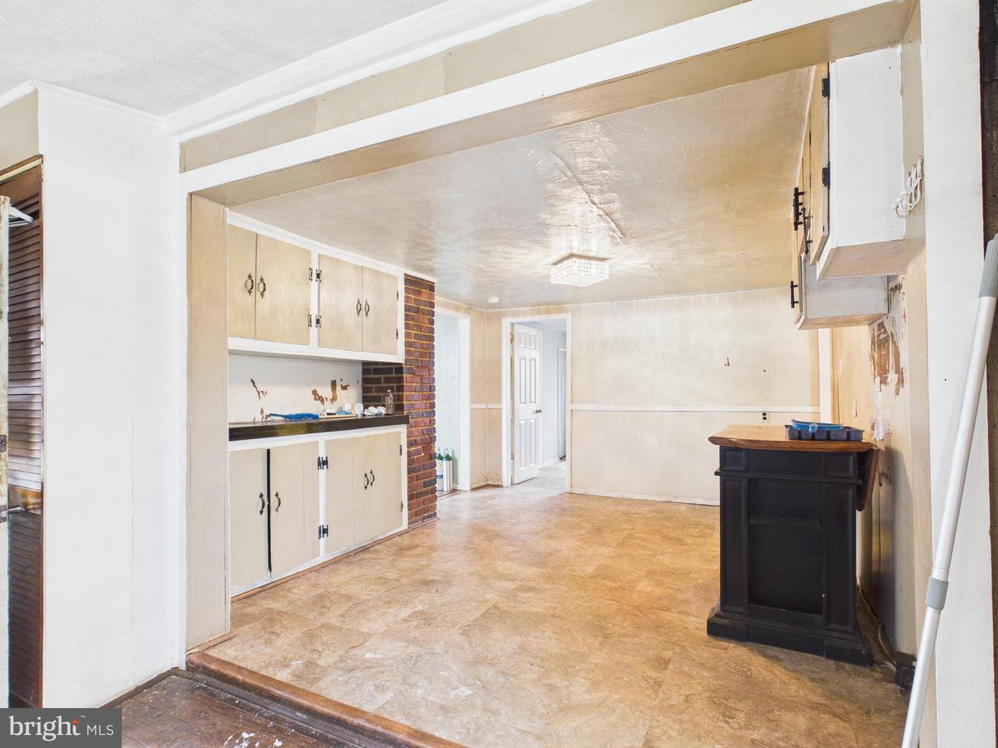 320 BETHEL GRANGE RD, WINCHESTER, Virginia 22603, 3 Bedrooms Bedrooms, 10 Rooms Rooms,1 BathroomBathrooms,Residential,For sale,320 BETHEL GRANGE RD,VAFV2039596 MLS # VAFV2039596