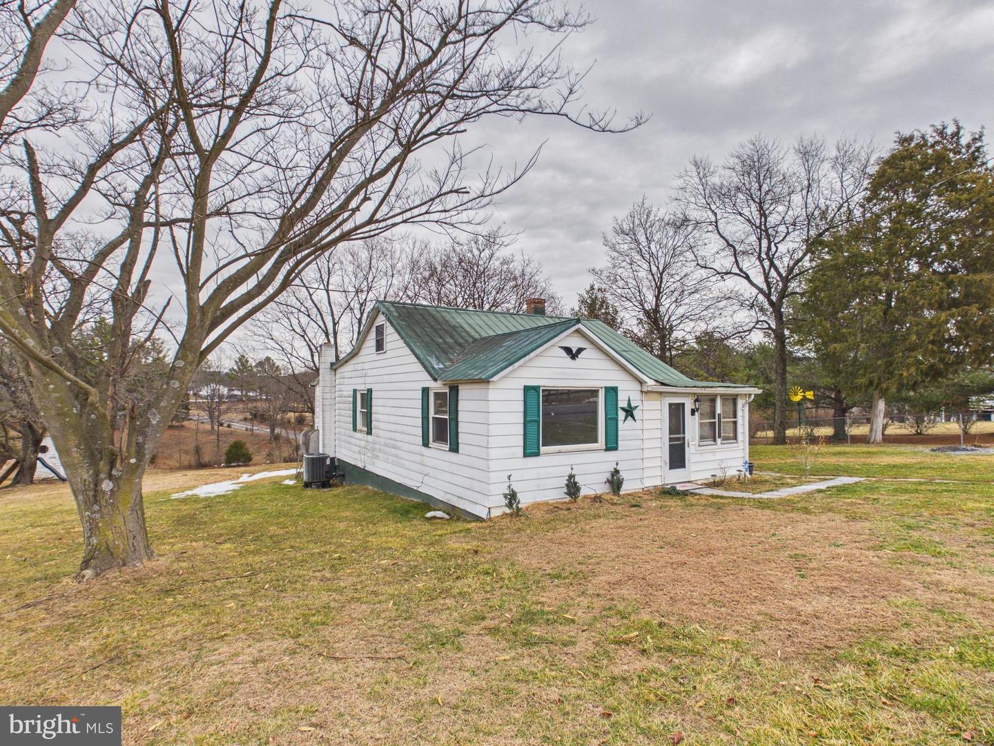 320 BETHEL GRANGE RD, WINCHESTER, Virginia 22603, 3 Bedrooms Bedrooms, 10 Rooms Rooms,1 BathroomBathrooms,Residential,For sale,320 BETHEL GRANGE RD,VAFV2039596 MLS # VAFV2039596