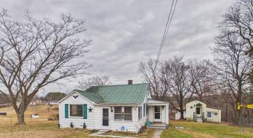 320 BETHEL GRANGE RD, WINCHESTER, Virginia 22603, 3 Bedrooms Bedrooms, 10 Rooms Rooms,1 BathroomBathrooms,Residential,For sale,320 BETHEL GRANGE RD,VAFV2039596 MLS # VAFV2039596