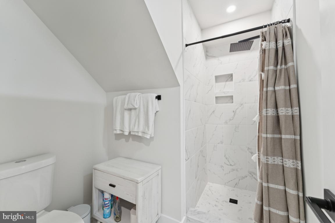 1921 CAPITOL AVE NE #1, WASHINGTON, District Of Columbia 20002, 3 Bedrooms Bedrooms, ,3 BathroomsBathrooms,Residential,For sale,1921 CAPITOL AVE NE #1,DCDC2246448 MLS # DCDC2246448