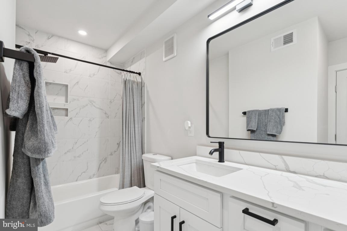 1921 CAPITOL AVE NE #1, WASHINGTON, District Of Columbia 20002, 3 Bedrooms Bedrooms, ,3 BathroomsBathrooms,Residential,For sale,1921 CAPITOL AVE NE #1,DCDC2246448 MLS # DCDC2246448