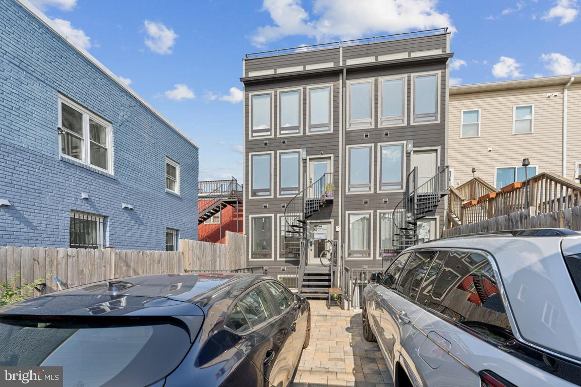 1921 CAPITOL AVE NE #1, WASHINGTON, District Of Columbia 20002, 3 Bedrooms Bedrooms, ,3 BathroomsBathrooms,Residential,For sale,1921 CAPITOL AVE NE #1,DCDC2246448 MLS # DCDC2246448