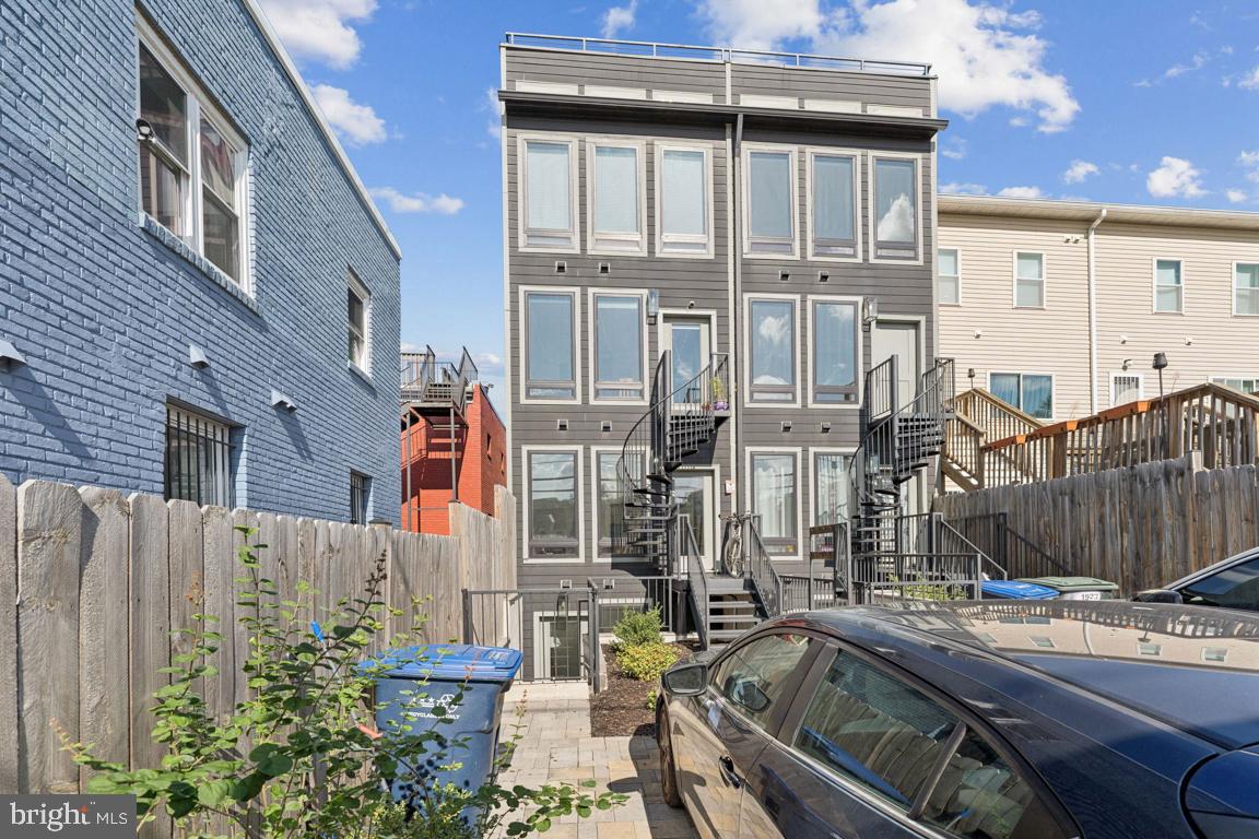 1921 CAPITOL AVE NE #1, WASHINGTON, District Of Columbia 20002, 3 Bedrooms Bedrooms, ,3 BathroomsBathrooms,Residential,For sale,1921 CAPITOL AVE NE #1,DCDC2246448 MLS # DCDC2246448