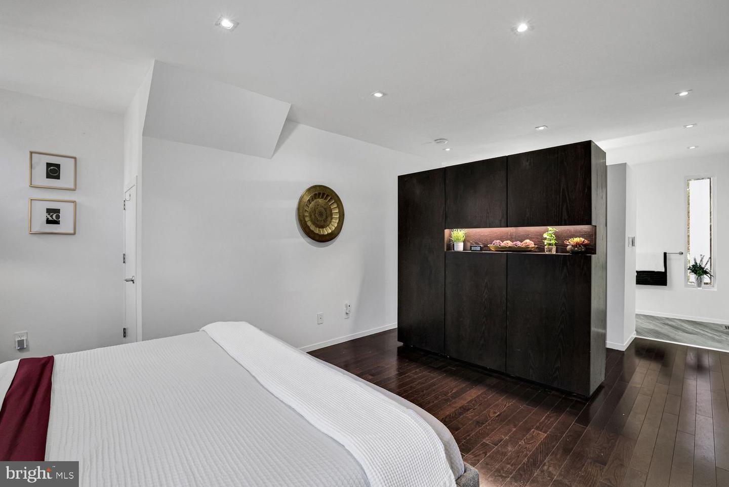 1630 19TH ST NW, WASHINGTON, District Of Columbia 20009, 4 Bedrooms Bedrooms, ,3 BathroomsBathrooms,Residential,For sale,1630 19TH ST NW,DCDC2246450 MLS # DCDC2246450