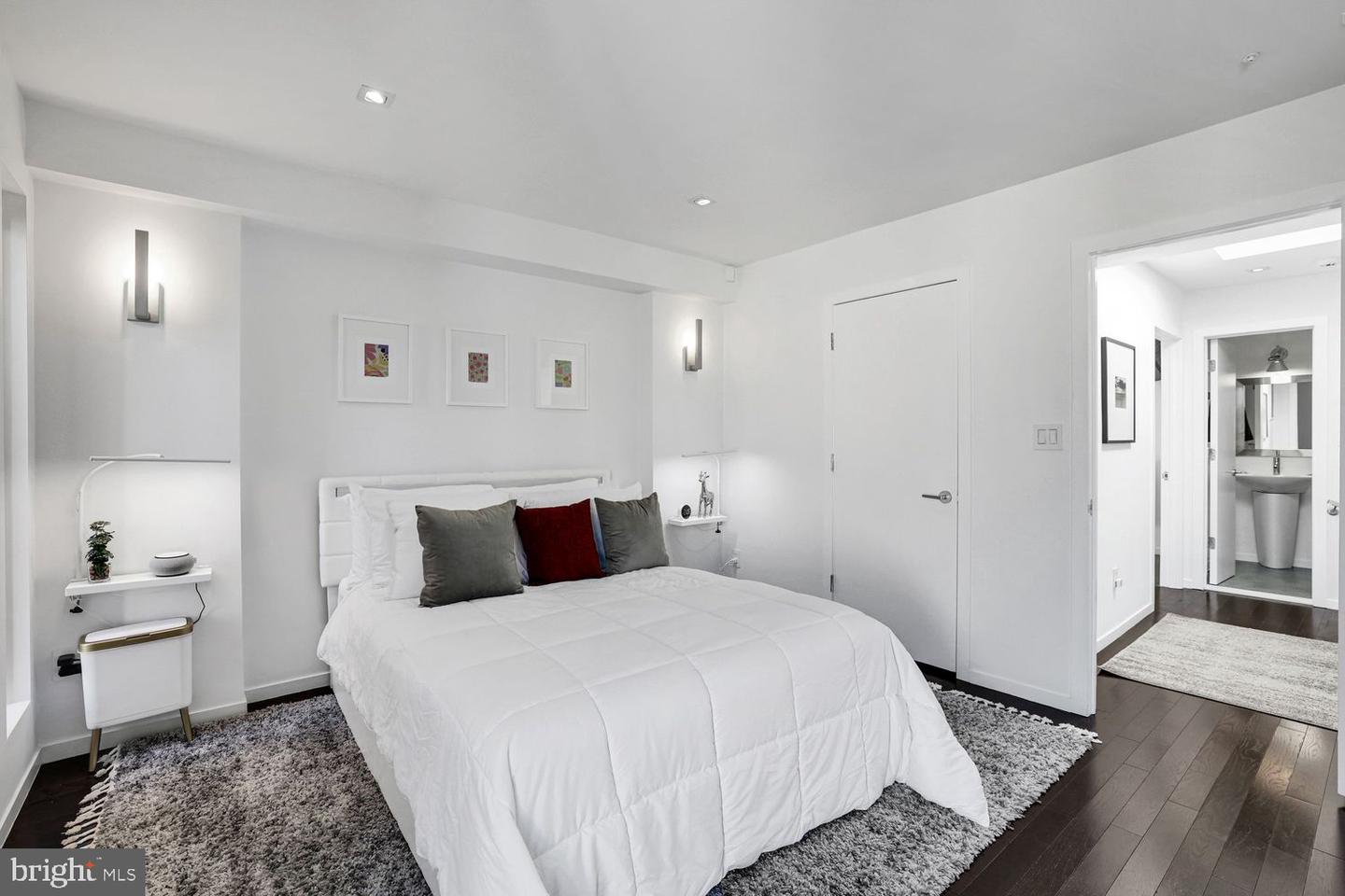 1630 19TH ST NW, WASHINGTON, District Of Columbia 20009, 4 Bedrooms Bedrooms, ,3 BathroomsBathrooms,Residential,For sale,1630 19TH ST NW,DCDC2246450 MLS # DCDC2246450