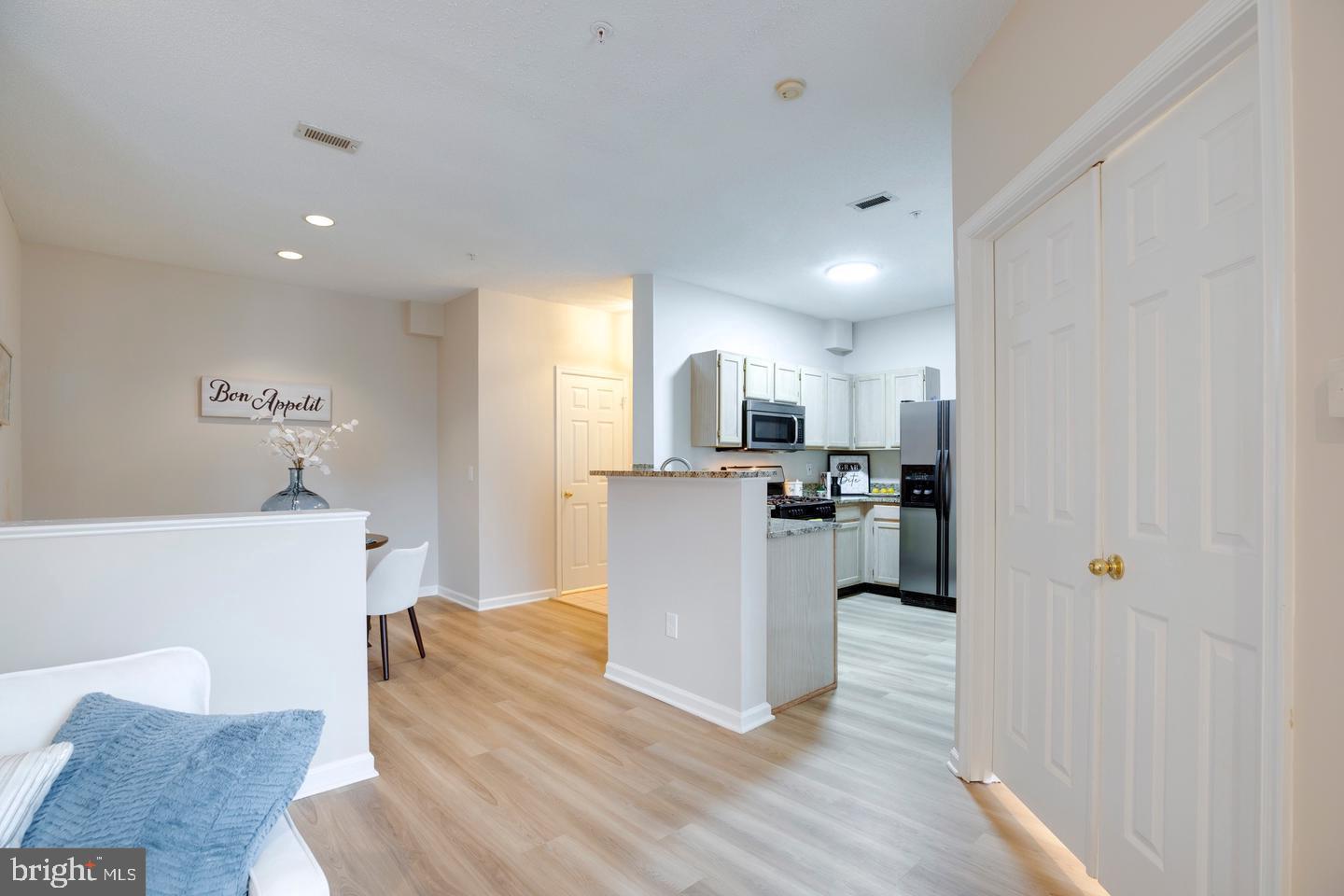 14301 GRAPE HOLLY GRV #23, CENTREVILLE, Virginia 20121, 2 Bedrooms Bedrooms, ,1 BathroomBathrooms,Residential,For sale,14301 GRAPE HOLLY GRV #23,VAFX2291352 MLS # VAFX2291352 14301 GRAPE HOLLY GRV #23, CENTREVILLE, Virginia 20121, 2 Bedrooms Bedrooms, ,1 BathroomBathrooms,Residential,For sale,14301 GRAPE HOLLY GRV #23,VAFX2291352 MLS # VAFX2291352