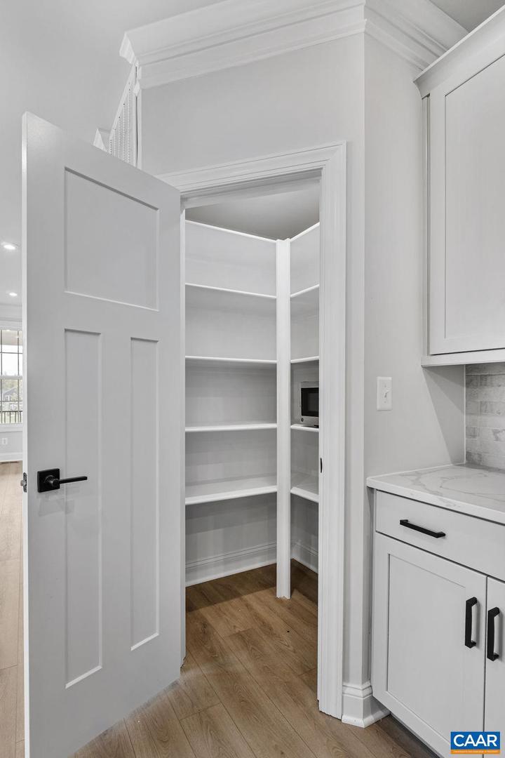 4B-434 BELVEDERE BLVD, CHARLOTTESVILLE, Virginia 22901, 4 Bedrooms Bedrooms, ,3 BathroomsBathrooms,Residential,For sale,4B-434 BELVEDERE BLVD,673344 MLS # 673344