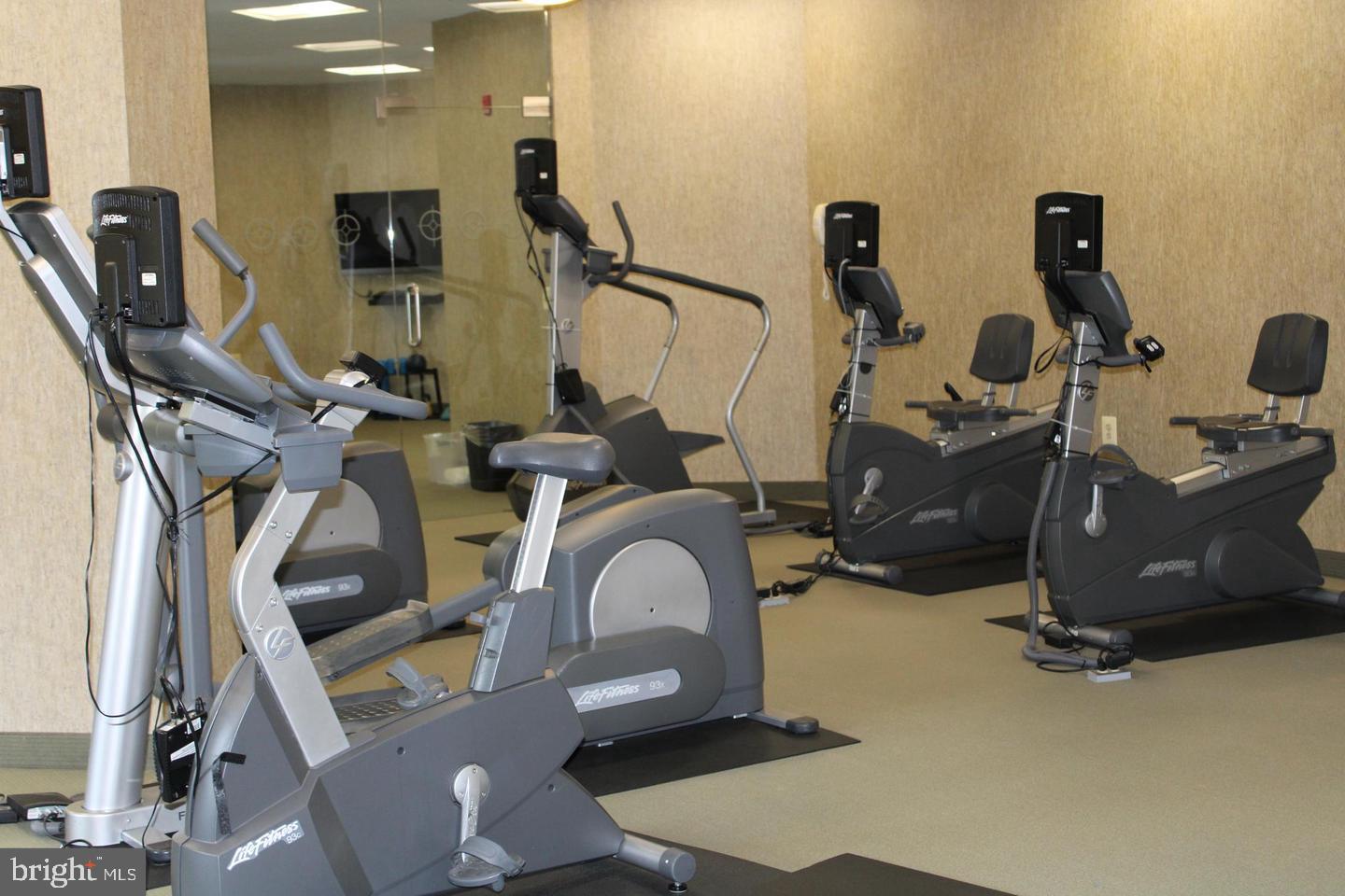 11800 SUNSET HILLS RD #509, RESTON, Virginia 20190, 1 Bedroom Bedrooms, ,1 BathroomBathrooms,Residential,For sale,11800 SUNSET HILLS RD #509,VAFX2291364 MLS # VAFX2291364