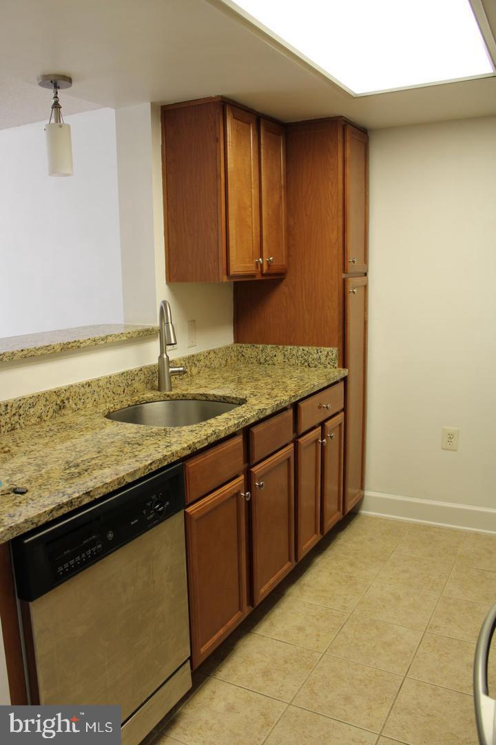 11800 SUNSET HILLS RD #509, RESTON, Virginia 20190, 1 Bedroom Bedrooms, ,1 BathroomBathrooms,Residential,For sale,11800 SUNSET HILLS RD #509,VAFX2291364 MLS # VAFX2291364