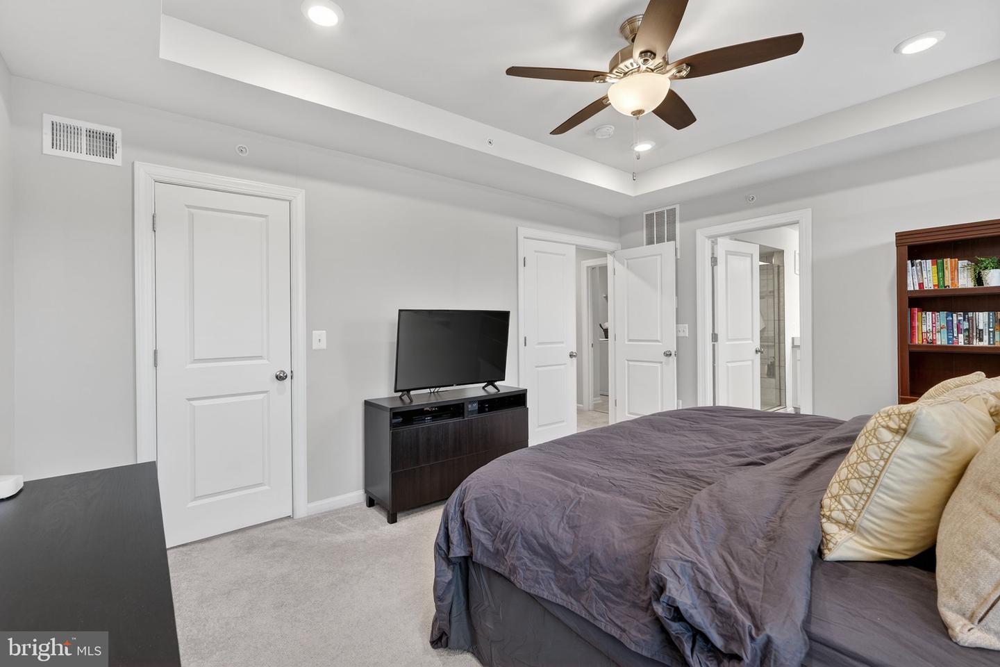 5684 STEPHANIE TESSA WAY #54, ALEXANDRIA, Virginia 22303, 3 Bedrooms Bedrooms, ,2 BathroomsBathrooms,Residential,For sale,5684 STEPHANIE TESSA WAY #54,VAFX2291414 MLS # VAFX2291414