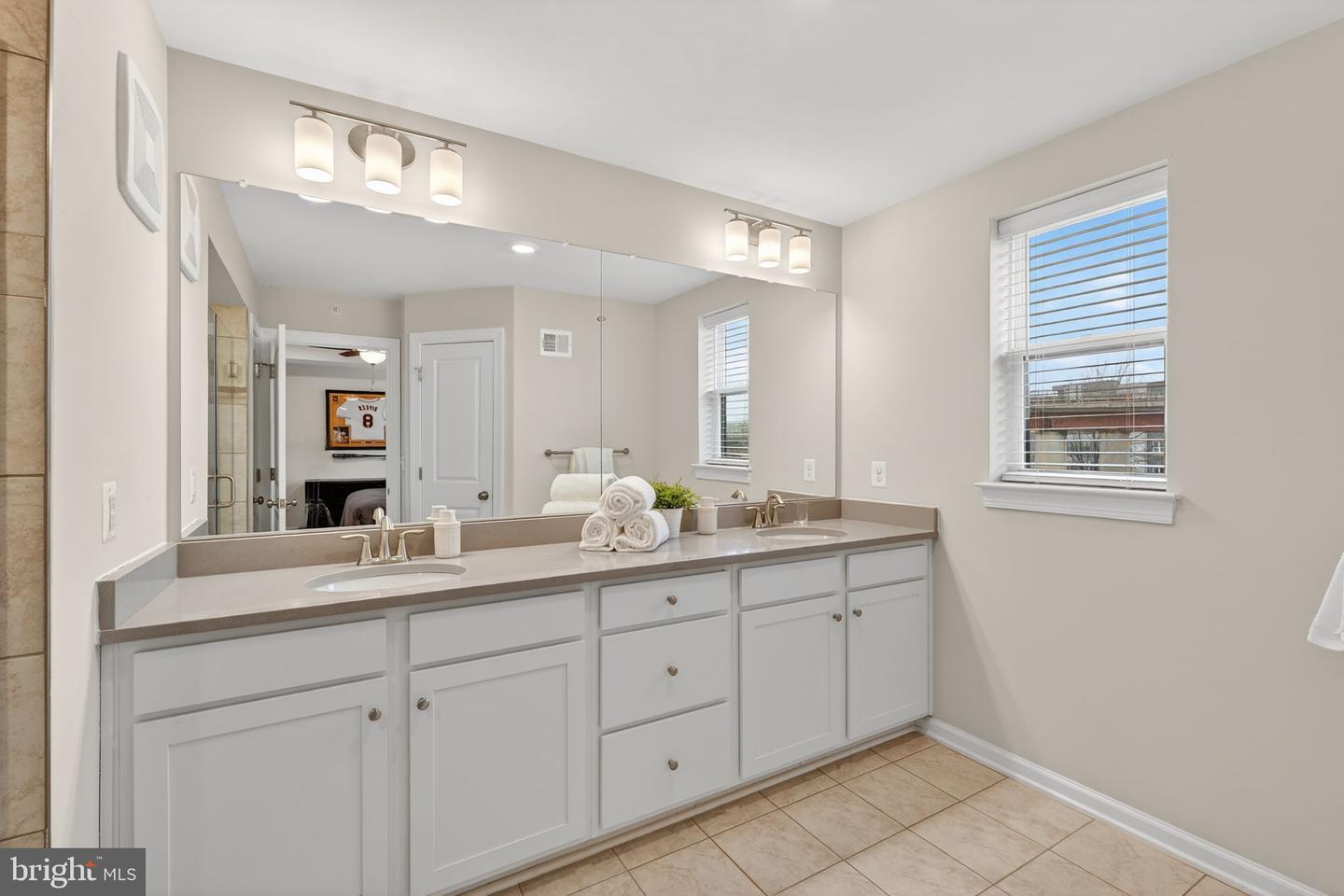 5684 STEPHANIE TESSA WAY #54, ALEXANDRIA, Virginia 22303, 3 Bedrooms Bedrooms, ,2 BathroomsBathrooms,Residential,For sale,5684 STEPHANIE TESSA WAY #54,VAFX2291414 MLS # VAFX2291414