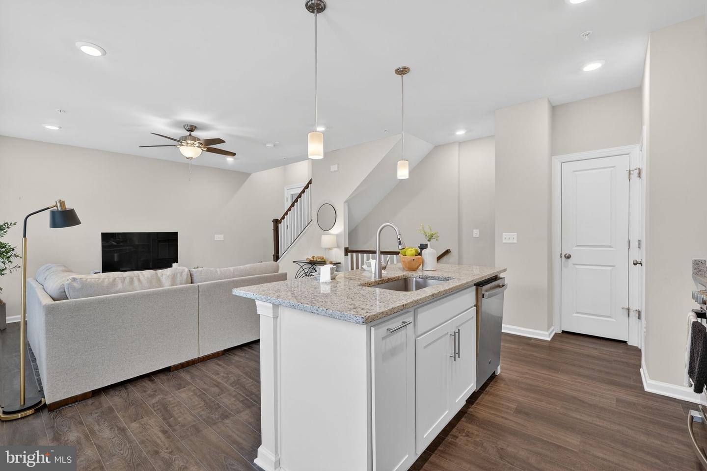 5684 STEPHANIE TESSA WAY #54, ALEXANDRIA, Virginia 22303, 3 Bedrooms Bedrooms, ,2 BathroomsBathrooms,Residential,For sale,5684 STEPHANIE TESSA WAY #54,VAFX2291414 MLS # VAFX2291414