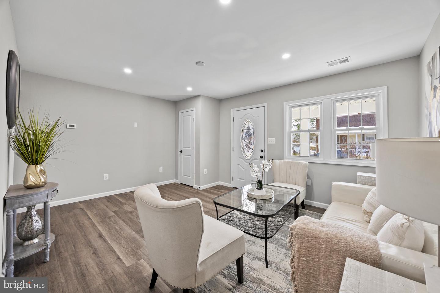 186 LAMBERT DR, MANASSAS PARK, Virginia 20111, 4 Bedrooms Bedrooms, 11 Rooms Rooms,3 BathroomsBathrooms,Residential,For sale,186 LAMBERT DR,VAMP2003710 MLS # VAMP2003710 186 LAMBERT DR, MANASSAS PARK, Virginia 20111, 4 Bedrooms Bedrooms, 11 Rooms Rooms,3 BathroomsBathrooms,Residential,For sale,186 LAMBERT DR,VAMP2003710 MLS # VAMP2003710